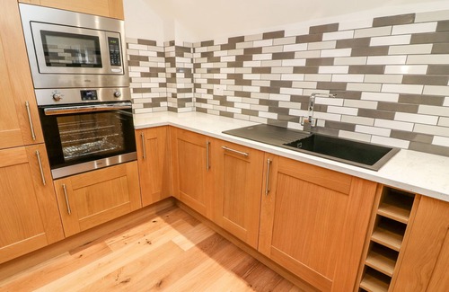 Kirkby Stephen Cottage | MACAW COTTAGES NO 4, character holiday cottage in Kirkby Stephen