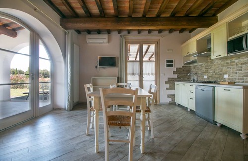 Cecina Apartment | Macine, two-bedroom terraced house (on two floors)