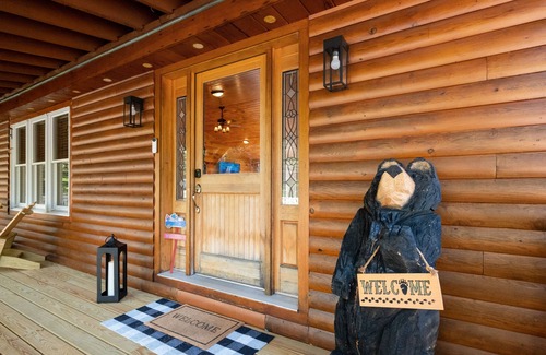 Thornton Cabin | Mad River Cabin – Cozy Retreat Near Skiing, Golf & Nature in Thornton, NH
