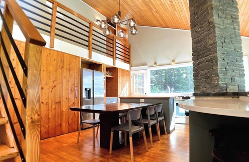 Waitsfield House | Mad River Valley family-friendly retreat in Waitsfield - newly renovated