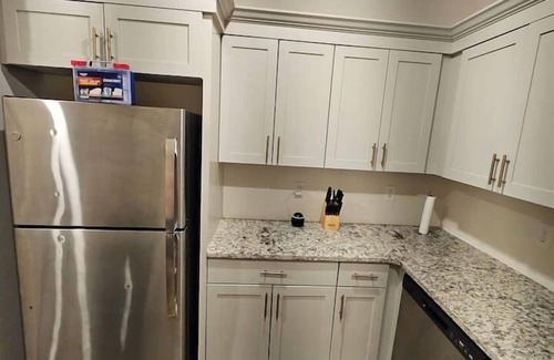 Madison Apartment | Madison Cozy Escape Where Comfort Meets Convenience