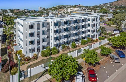 North Ward Hotel | Madison Ocean Breeze Apartments
