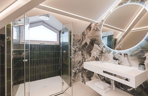 Saint-Jean-de-Luz City Center Hotel | MADISON Saint Jean de Luz - Handwritten Collection