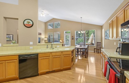 Plumas Eureka Estates House | Madora Creek House - 460 Sequoia Circle