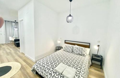 Moscardo Apartment | Madrid Rio Amparo Usera