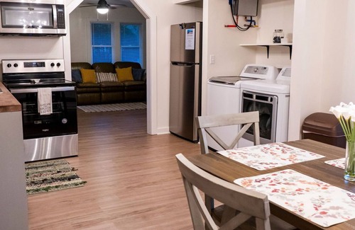 North Charleston House | Madrona's Guesthouse- Easy access to downtown, airport, West Ashley and more