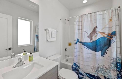 Whittier Heights Apartment | Mae's sweet suite - Micro Studio - 91Walkscore