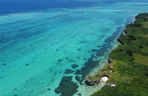 Miyakojima House | Maehama beach is right there! Free Wi-Fi Parking available Washer/dryer available!