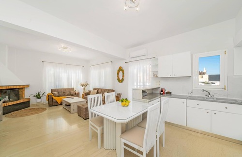 Malia Apartment | Maela Luxury Suite