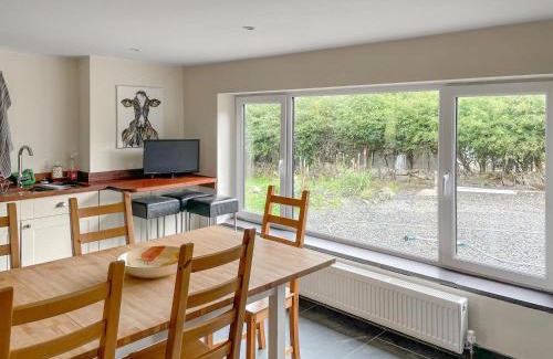 Cymau House | Maes Y Falwen