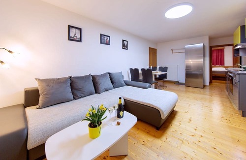 Tiefgraben Apartment | Mag. Wolfgang und Gabriele Hartl Vermietung - Ferienwohnung Himmelspforte