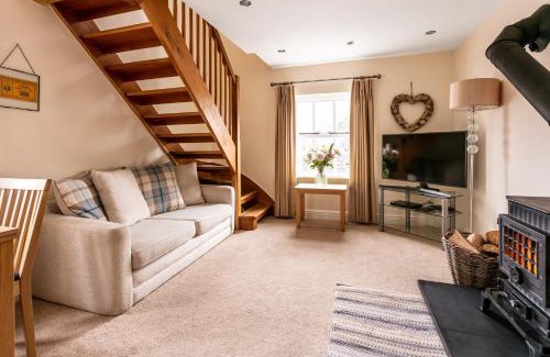Cartmel House | Maggie Puddle Cottage