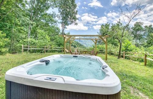 Maggie Valley House | Maggie Valley Cabin with Beautiful Mountain Views, HotTub, Pet Friendly, GameRoom, FirePlace