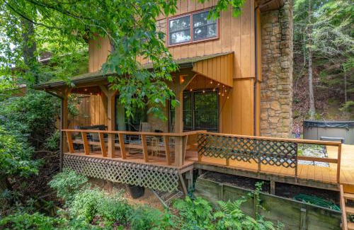Waynesville House | Maggie Valley Townhome In Smoky Mountain Foothills