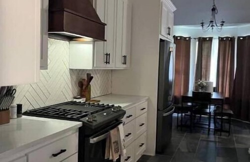 Norman House | Maggie’s Escape-2min from OU