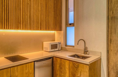 Playa Paraiso Condo | Magic Loft w Yoga Classes | Pool | Gym | Fast WiFi