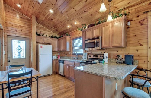 Hemlock Hills Cabin | Magic Moments II by Jackson Mountain Rentals