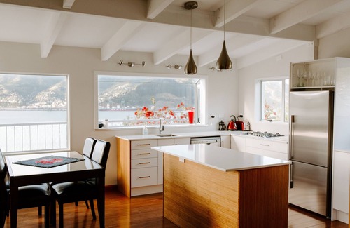 Diamond Harbour House | Magical Harbour Views