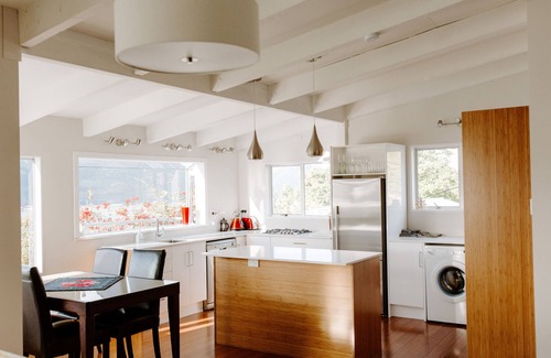 Diamond Harbour House | Magical Harbour Views