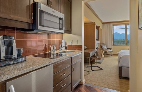 Cle Elum Condo | Magical River & Sunset Views, Fireplace, 5th Flr, Pool, HotTub, New Furnishings!