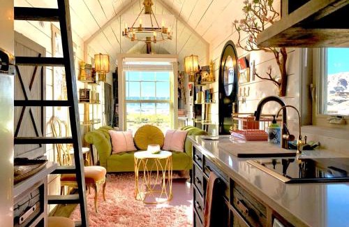 Virgin House | Magical Tiny House with a Hot Tub for Zion National Park Getaways