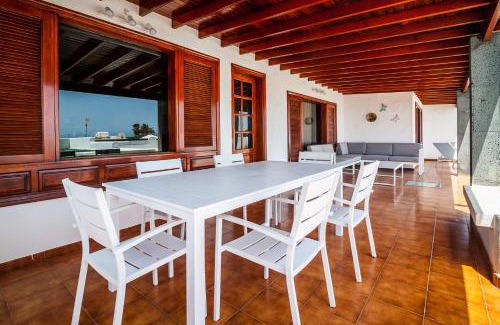 Playa del Cable Villa | Magnífica Villa al lado del mar