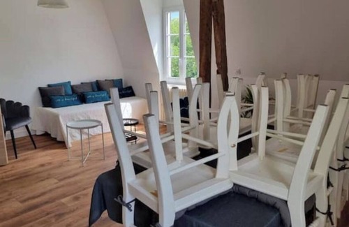 Saint-Ouen-de-Thouberville Apartment | Magnifique Appartement 8 Pers