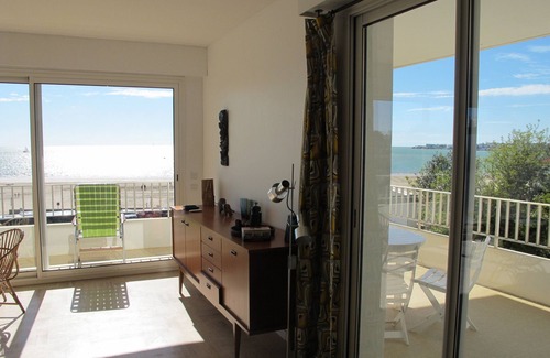 Saint-Georges-de-Didonne Apartment | Magnificent sea view, 23 m2 terrace and decor 50