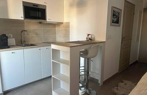 Roquebrune-sur-Argens Apartment | Magnificent studio in Roquebrune in the Var In a beautiful secure residence