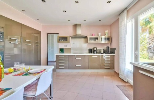 La Fare-les-Oliviers Villa | Magnificent luxury villa L'Oliveraie Swimming pool