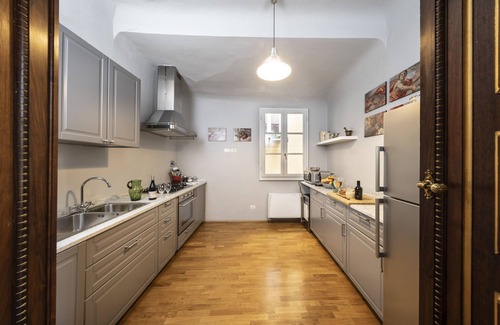 Duomo Apartment | Magnificent 4-bedroom apartment in Florence's historic center