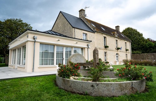 Meuvaines Apartment | Magnificent flat with garden view