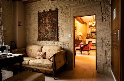 Meuvaines Apartment | Magnificent flat with garden view