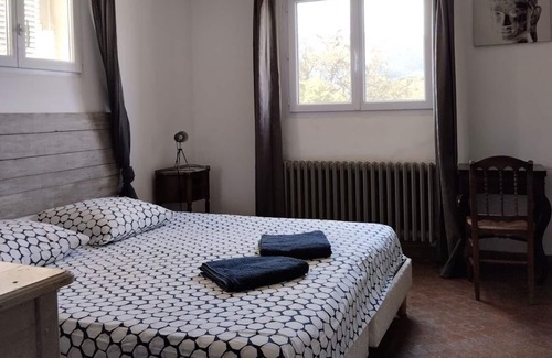 Les Brugassieres Villa | MAGNIFICENT VILLA 250 m² - Quiet with swimming pool