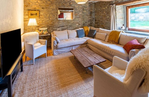 Vielsalm House | Magnificent holiday home in Vielsalm with bubble bath