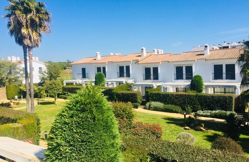 El Rompido House | MAGNIFICENT HOUSE IN EL ROMPIDO WITH POOL AND PADDLE COURT