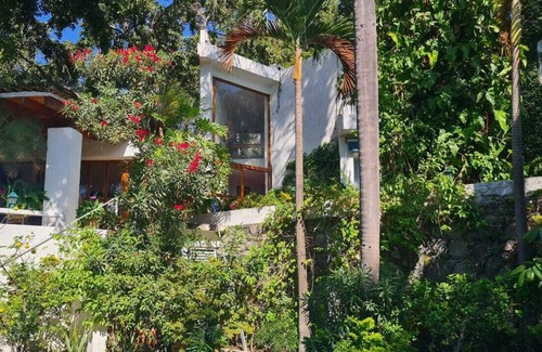 Cuernavaca House | Magnificent house in Cuernavaca with pool and garden