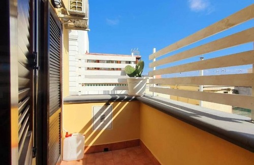 Margherita di Savoia Apartment | Magnificent Classic Green Apartment for Couples in the Center