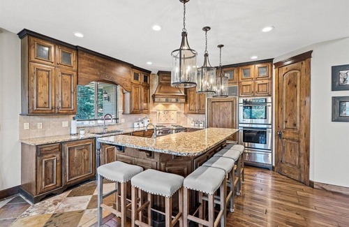 English point House | Magnificent Lake Home on Hayden Lake - Gorgeous home with a Boat Dock!