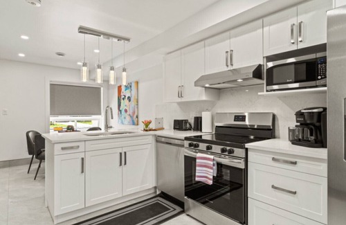 Leamington House | Magnificent Lakeviews
