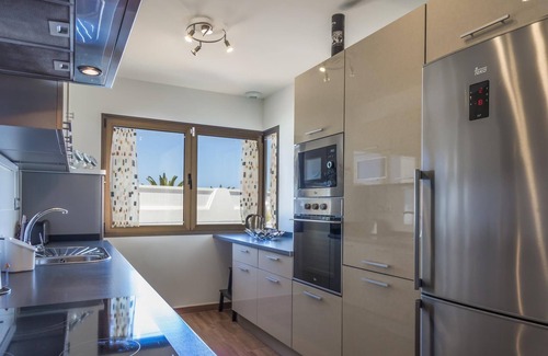 Caleta de Fuste Villa | Magnificent newly built Villa with private pool