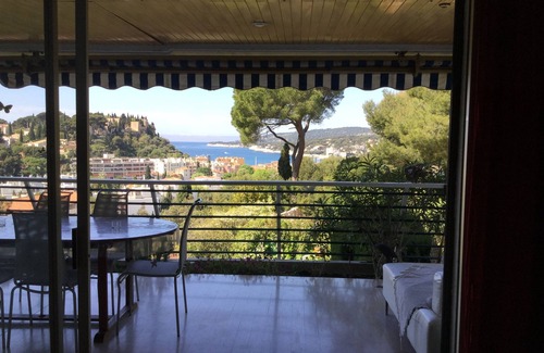 Cassis Apartment | Magnificent, quiet 4-star apartment in a wooded park overlooking the bay