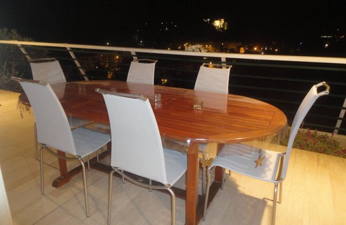 Cassis Apartment | Magnificent, quiet 4-star apartment in a wooded park overlooking the bay