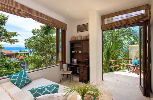Conchas Chinas Villa | Magnificent Villa perched on hillside in prestigious residences Conchas Chinas