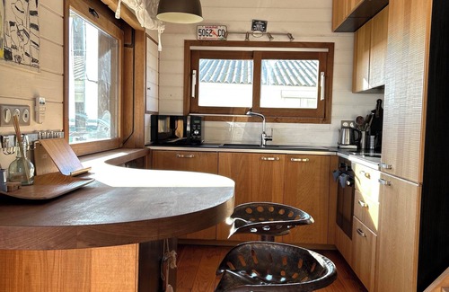 Gruissan Plage Ski Chalet | Magnificent wooden chalet, sleeps 10 on 3 levels
