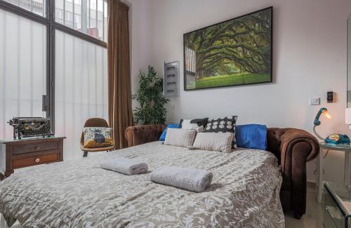 Cruz Roja-Capuchinos Apartment | Magnifico apartamento de diseño centro Sevilla
