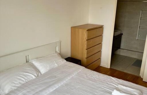 Cœur de Ville Apartment | Magnifique Appart. spacieux 8P/Défense-Courbevoie