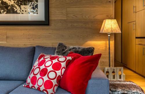 Val-d'Isere Apartment | Magnifique Apt Centre Val-d'Isère, Proche Pistes et Commerces - FR-1-519-2