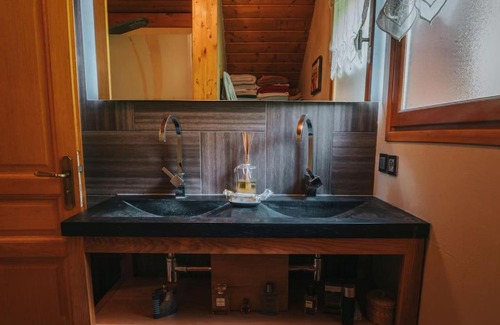 Villard-sur-Doron Ski Chalet | Magnifique chalet au cœur du beaufortain