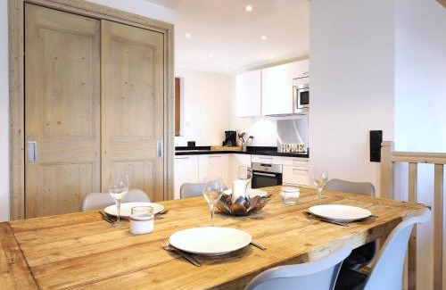 Courchevel Apartment | Magnifique duplex 3 chambres à Courchevel avec balcon, parking, et WIFI - FR-1-575-107